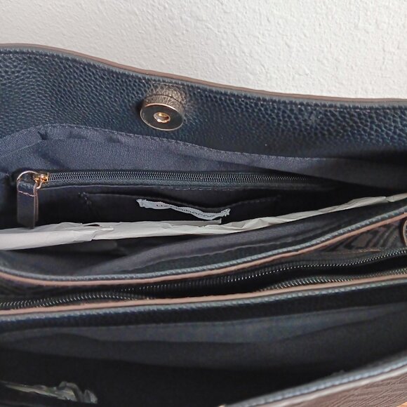 Liz Claiborne Stella Shoulder Bag - Black 925091 - Picture 8 of 11